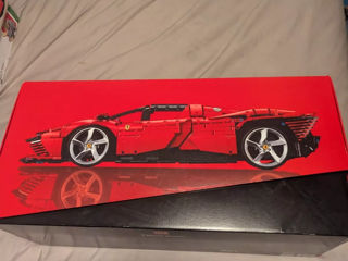 LEGO Technic Ferrari Daytona SP3 foto 2