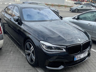 BMW 7 Series foto 1