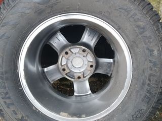 LT 275/70 R17 M+S foto 2