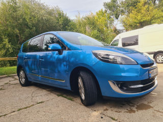 Renault Grand Scenic foto 2