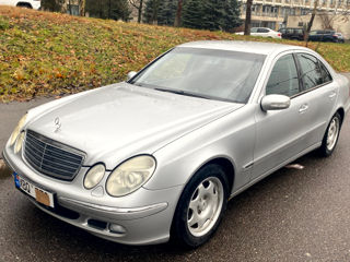 Mercedes E-Class foto 2