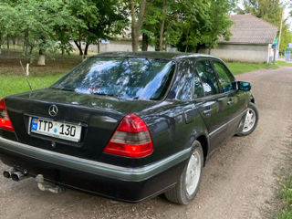 Mercedes C-Class фото 5