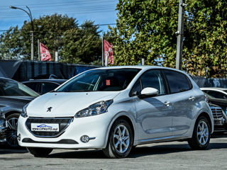 Peugeot 208 foto 4