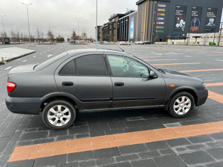 Nissan Almera foto 2