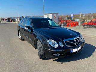 Mercedes E-Class foto 2