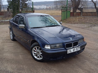 BMW 3 Series foto 3