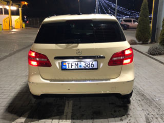 Mercedes B-Class foto 7