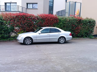 Mercedes E-Class foto 4