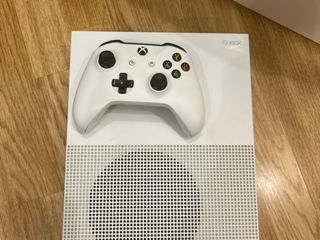 Продаю Xbox one s