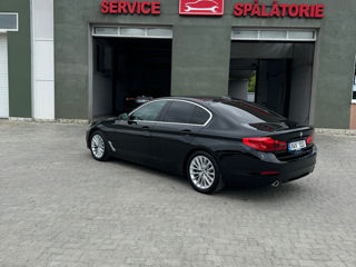 BMW 5 Series foto 3