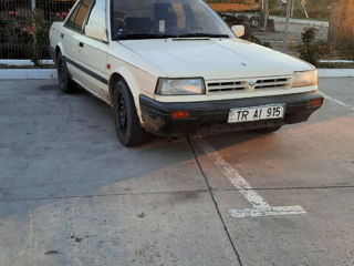 Nissan Bluebird foto 4