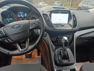 Ford Kuga foto 3