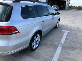 Volkswagen Passat foto 3