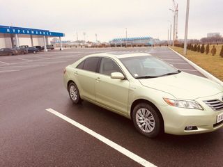 Toyota Camry foto 1