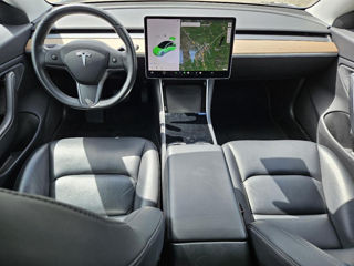 Tesla Model 3 foto 5