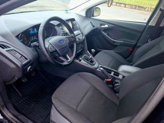 Ford Focus foto 8