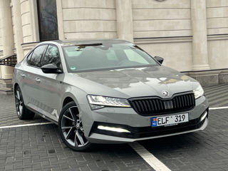 Skoda Superb foto 2