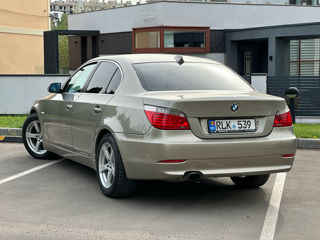 BMW 5 Series foto 6