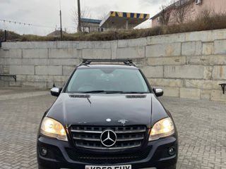 Mercedes M-Class foto 2