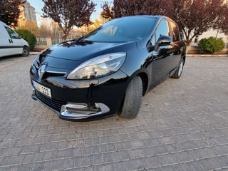 Renault Grand Scenic foto 2