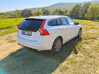 Volvo V60 foto 3