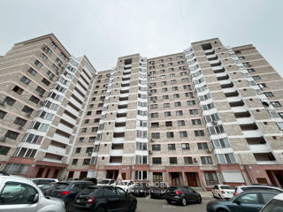 Apartament cu 3 camere, 82 m², Râșcani, Chișinău foto 1