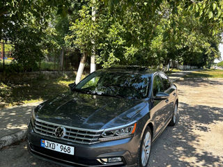 Volkswagen Passat foto 3