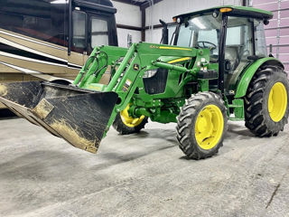 Tractor de vanzare John Deere 5075E in conditie excelenta foto 2