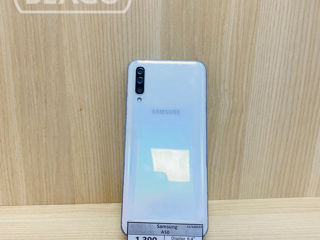 Samsung Galaxy A50, 4/64 Gb, 1390 lei