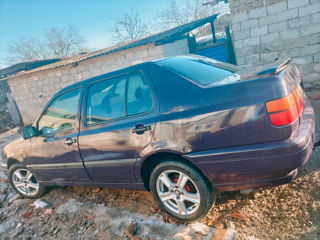 Volkswagen Vento foto 7