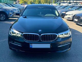 BMW 5 Series foto 3