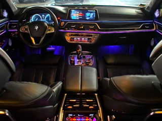 BMW 7 Series foto 7