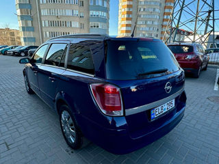 Opel Astra foto 4