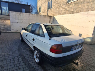 Opel Astra foto 3