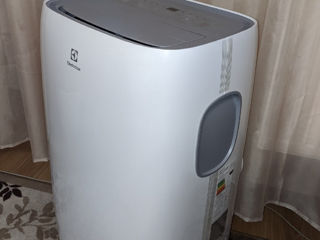 Мобильный кондиционер electrolux eacm-13 cl/n3 foto 1