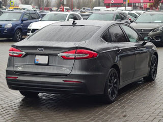 Ford Fusion foto 3