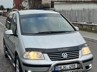 Volkswagen Sharan foto 2