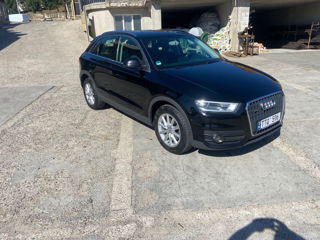 Audi Q3 foto 1