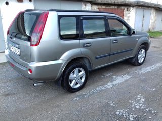 Nissan X-Trail foto 4