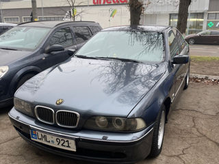 BMW 5 Series foto 6