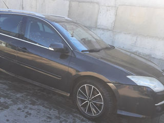 Renault Laguna foto 2