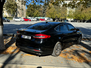 Ford Fusion foto 6