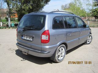 Opel Zafira foto 7