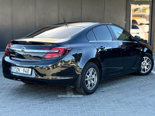 Opel Insignia foto 4