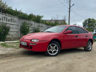 Mazda 323 foto 2