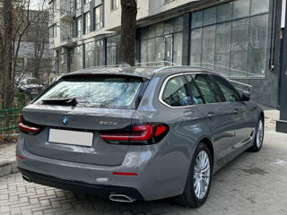 BMW 5 Series foto 3