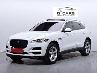 Jaguar F-PACE foto 2