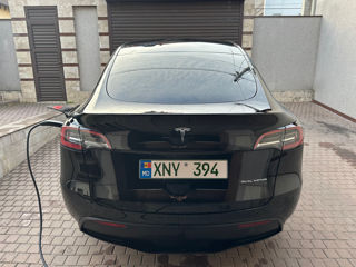 Tesla Model Y foto 4