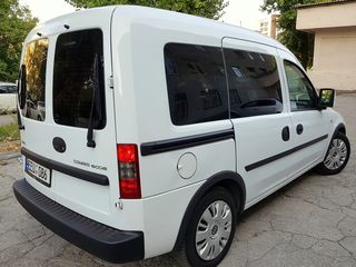 Opel Combo foto 2