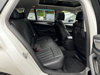 BMW 5 Series foto 15